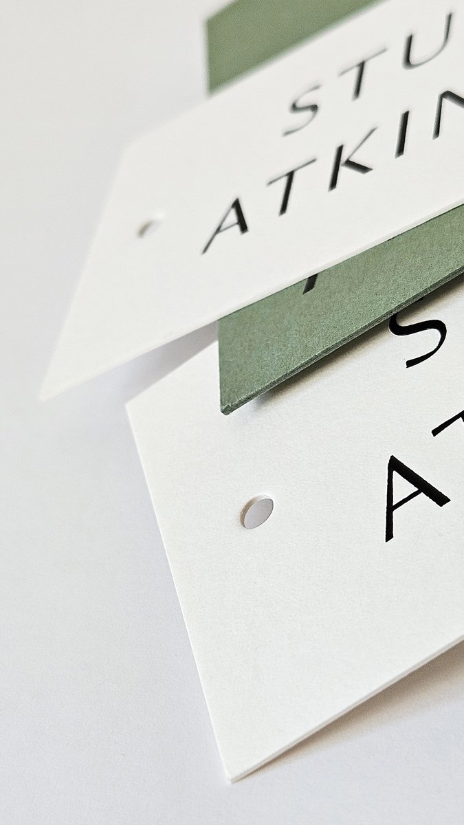 identityprint_'s tweet image. This suite of swing tags, notecards, and stickers proves how the right materials and finishes elevate the everyday into something tactile, premium, and lasting.

➡️ instagram.com/p/DNnVbmKIRkR/…

#stationery #stickers #notecards #duplex #foil #identityprint