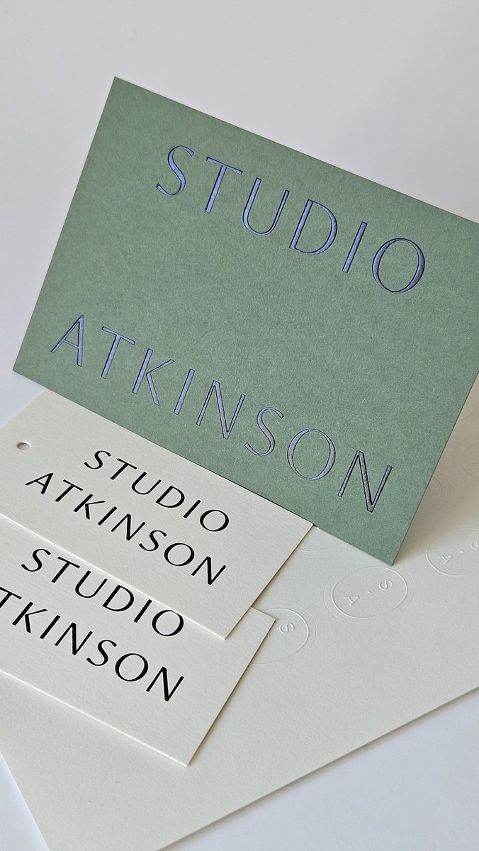 identityprint_'s tweet image. This suite of swing tags, notecards, and stickers proves how the right materials and finishes elevate the everyday into something tactile, premium, and lasting.

➡️ instagram.com/p/DNnVbmKIRkR/…

#stationery #stickers #notecards #duplex #foil #identityprint