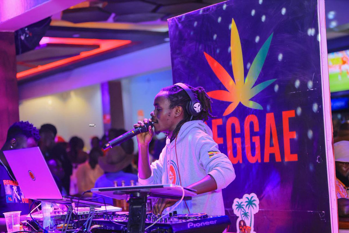 HouseOFReggaeUG's tweet photo. Throwback to Reggae Fest Tororo 💛💚❤️ Massive vibes, massive turnout, and our own @Djay_LoudBeats and @ZionKreashions setting the place on fire 🔥
The energy was pure inspiration and the crowd was all irie. Who remembers skanking with us that night? 🙌🏾
#ReggaeFest #HouseOfReggae #ReggaeIsTheMission #IrieVibes #OneLove