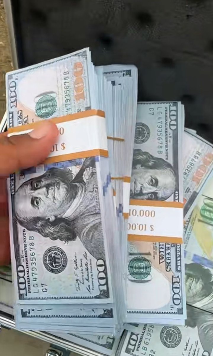 Bandidosfrasess's tweet photo. Así como trates está imagen te irá el resto del año 🤑 https://t.co/6ZzmLWm7Bg