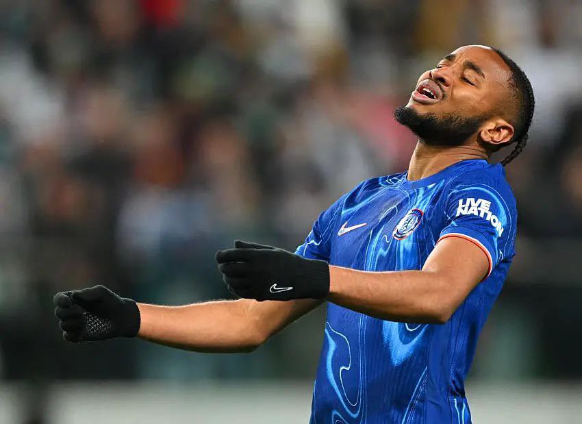 Just Chelsea (@just_chelseafc) on Twitter photo ๐จ๐ต Leipzig could be willing to sign Nkunku permanently, provided Chelsea sign Simons for around ยฃ60m.
Chelsea value Nkunku at ยฃ43.1m but would likely accept a slightly lower initial figure plus add-ons. Inter Milan and Newcastle are also in the race.
(<a href="/cfbayern/">Christian Falk</a>) #CFC ๐จ๐ต Leipzig could be willing to sign Nkunku permanently, provided Chelsea sign Simons for around ยฃ60m.
Chelsea value Nkunku at ยฃ43.1m but would likely accept a slightly lower initial figure plus add-ons. Inter Milan and Newcastle are also in the race.
(<a href="/cfbayern/">Christian Falk</a>) #CFC