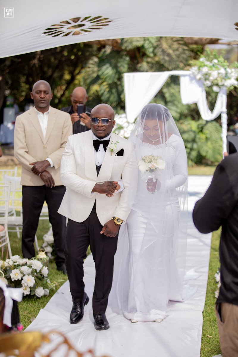 Commander Rafiki tweet media