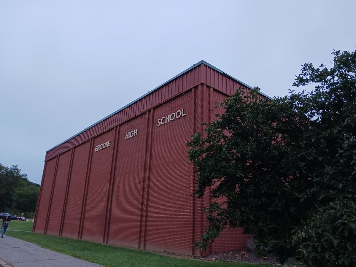 Bill Steinbach III (@bsteinbachwtov9) on Twitter photo Happy Thursday!!
Join us on News 9 Sunrise for the first day of school in Brooke County <a href="/WTOV9/">WTOV NEWS9</a> Happy Thursday!!
Join us on News 9 Sunrise for the first day of school in Brooke County <a href="/WTOV9/">WTOV NEWS9</a>