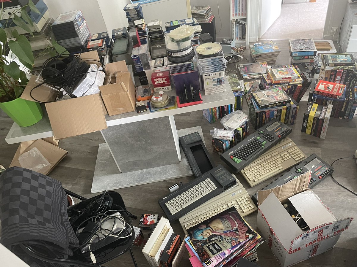 AmstArigA tweet media