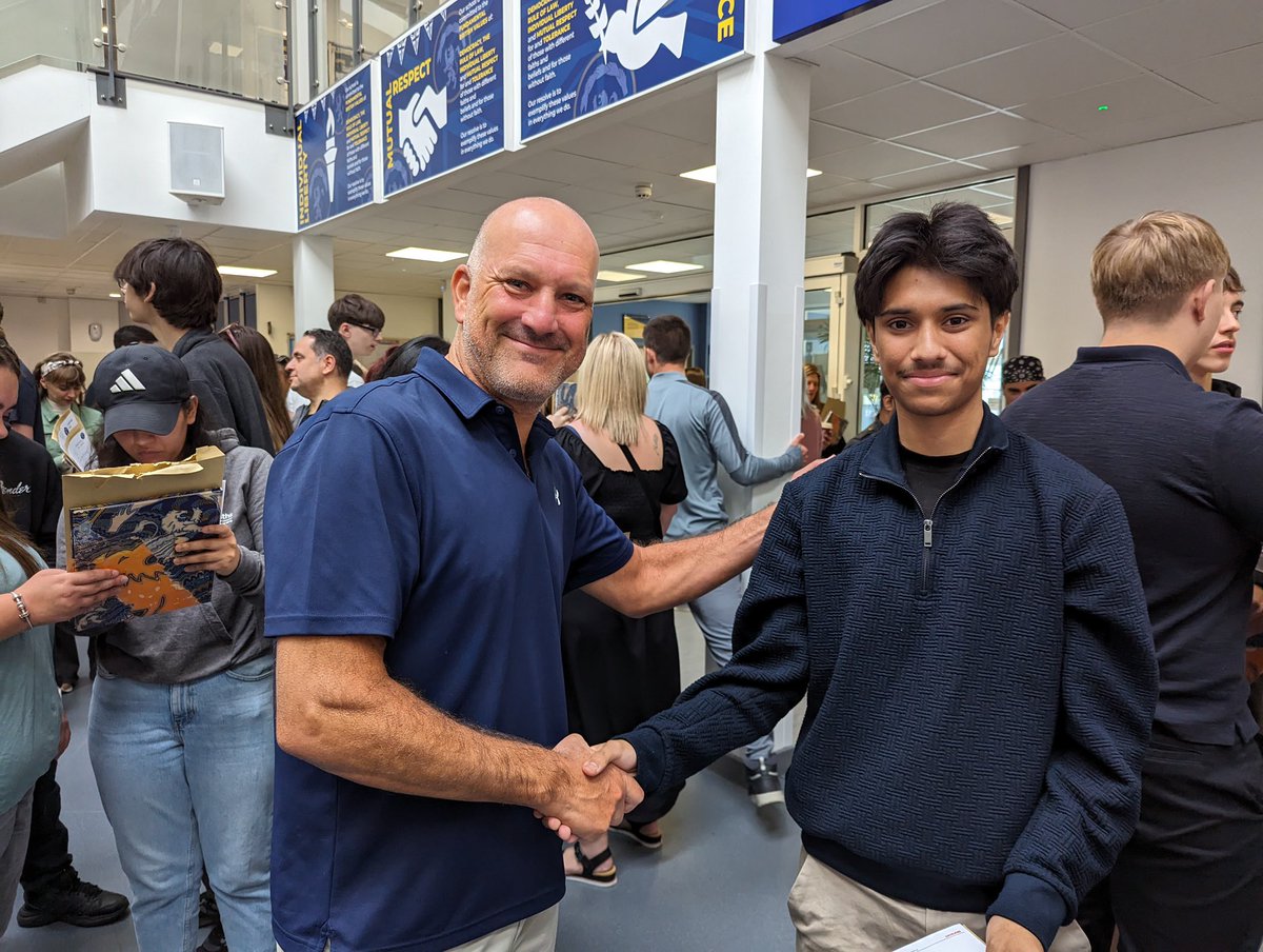 PutteridgeHighSchool tweet media