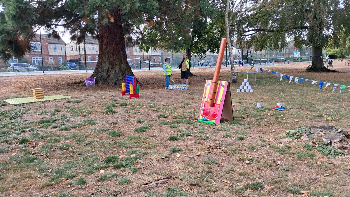 SWAP SHOP, FOOD SHARERS, SUB &amp; SWANSPOOL SUMMER ACTIVITIES on now!

We are open at Swanspool Pavilion, to do good things 10-2 this Thursday, plus there's loads of family activities in the gardens, inc bowls, golf &amp; lots of games, plus tea &amp; coffee too. Do join us, see you soon 😎