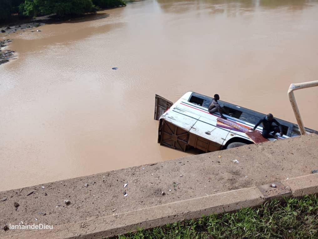En Afrique de l’Ouest, ces derniers jours ont été marqués par une série de drames- éboulements, accidents de la route et inondations-, ayant causé plus de 90 décès au #Bénin, en #Guinée, au #Niger et au #Burkina. <a href="/apa_news/">APA News</a>