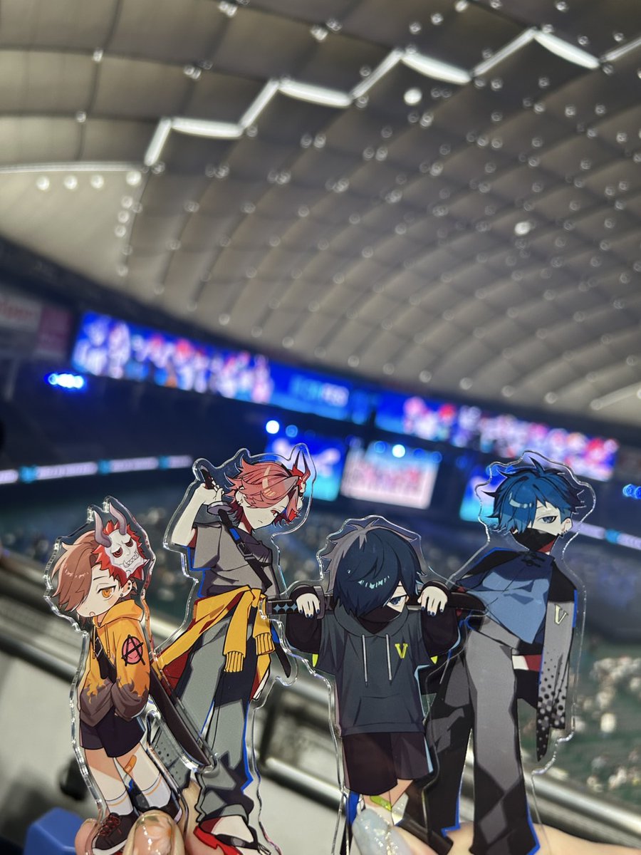 昨日はCRフェスに行ってました！
めっちゃくちゃ楽しかった✨✨
ライブ&amp;フェスまみれの7日間も今日で終わり！
明日からまたお仕事頑張ります！