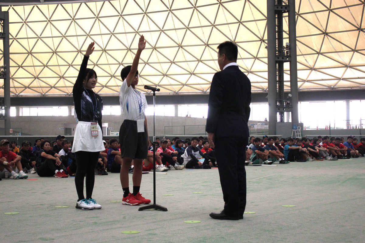 全国大会終了
地元・熊本県の中学生も大活躍！

⭐選手
男子：大矢野中・白川中
女子：南関中・KSA1962・八代第六中・帯山中

⭐選手宣誓
白川中：右田崇介さん
帯山中：小川凛々菜さん

⭐生徒役員
北部中・五霊中・出水南中・長嶺中・東部中

熊本の力も輝いた全国大会
盛大な拍手をお願いします！
