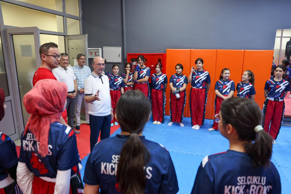 a_pekyatirmaci's tweet photo. • Selçuklu Yaz Spor Okulları • 

🥊 Kick Boks branşımızda 5️⃣1️⃣0️⃣

🥋 Taekwondo branşımızda 1️⃣.5️⃣6️⃣5️⃣

🤼 Güreş branşımızda 1️⃣2️⃣0️⃣

🤸 Cimnastik branşımızda 5️⃣0️⃣3️⃣ 

🥋Karate branşımızda 3️⃣9️⃣1️⃣

🏓 Masa Tenisi branşımızda 4️⃣1️⃣7️⃣ çocuğumuza eğitim veriyor, her branşta geleceğin sporcularını yetiştirmenin gururunu ve mutluluğunu yaşıyoruz. 

📌 Selçuklu Belediyesi Uluslararası Spor Salonu

#SporunMerkeziSelçuklu