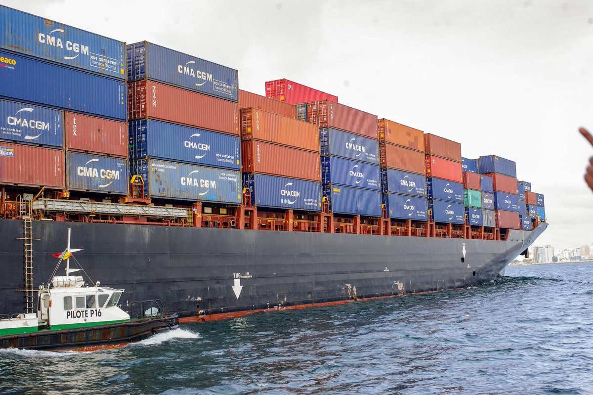 Voxwaykids's tweet photo. ⚓ Au cœur du @port_autonome_de_dakar !
𝐃𝐣𝐚𝐳, 𝐓𝐚𝐭𝐨𝐮 𝐞𝐭 𝐒𝐨𝐝𝐚 𝐒𝐚𝐥𝐦𝐚 embarquent pour une immersion inédite dans les métiers portuaires.
Episode JANGO époustouflant !
bientôt sur @rts.senegal et nos plateformes digitales.
#JANGO #MétiersDuPort #Orientationpro https://t.co/6nGRrNkOjd
