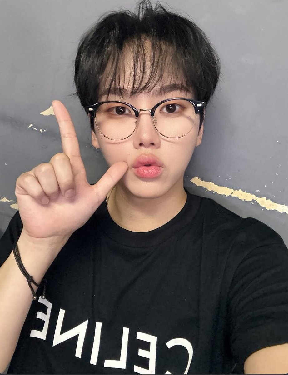 manny_thee's tweet image. #studiol