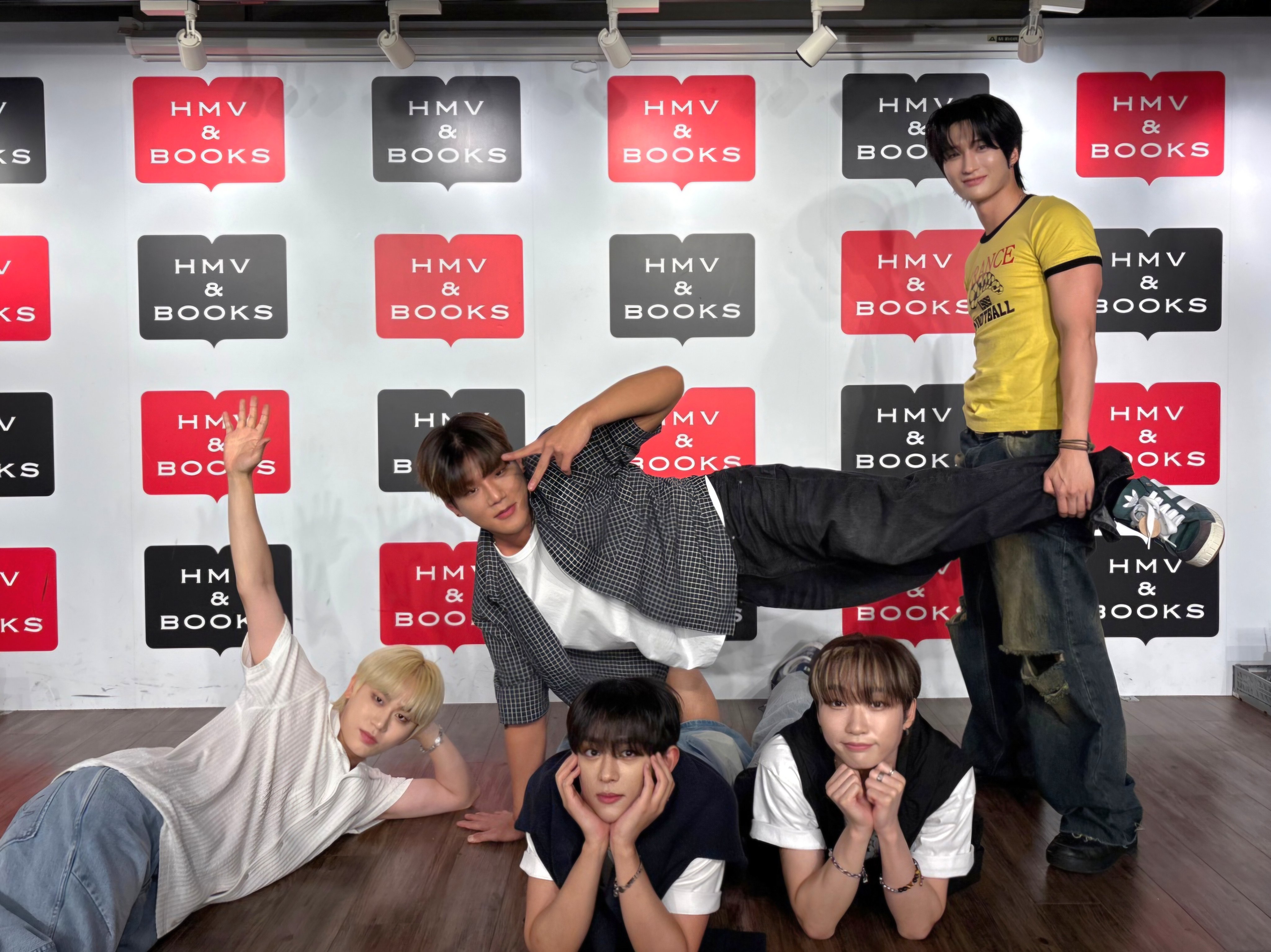 PENTAGON ジノ トレカ2枚 HMV渋谷トレカお渡し会 リリイベ PENTAGON ジノ トレカ2枚 HMV渋谷トレカお渡し会 リリイベ