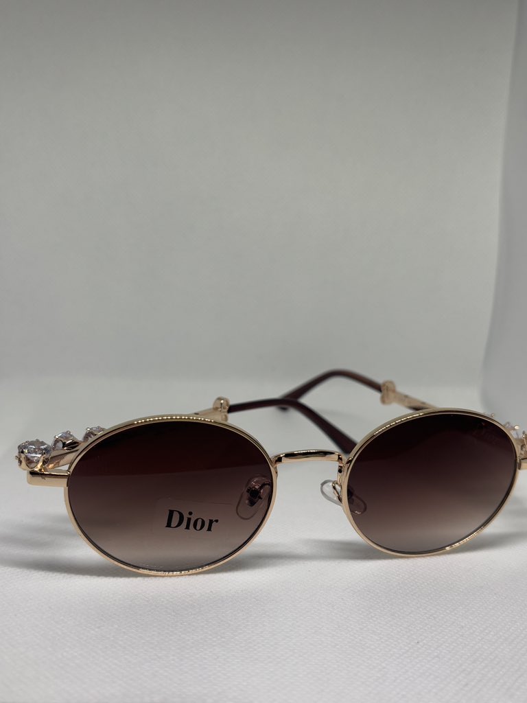 eddwinmk's tweet photo. Shop this Dior masterpiece!! 
Available 45,000/= 

Delivery for dar is free! Mikoani at a fee 
Make your premier 0672181169 (WhatsApp/call) https://t.co/Vkx5IZxfwF