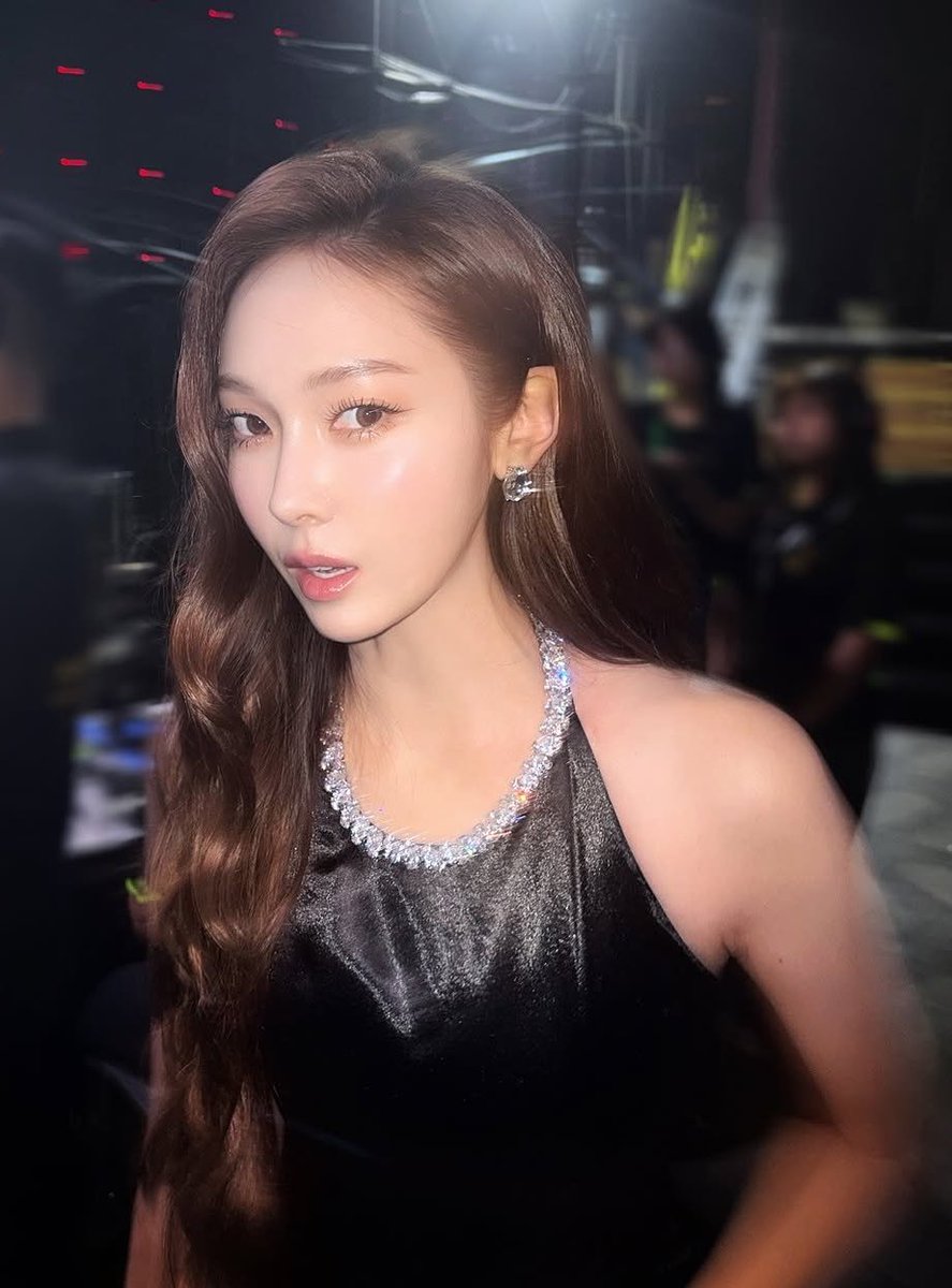 pxsyjs_'s tweet photo. growing glowing ✨✨✨✨✨✨✨✨✨ https://t.co/l3nbvckqSV