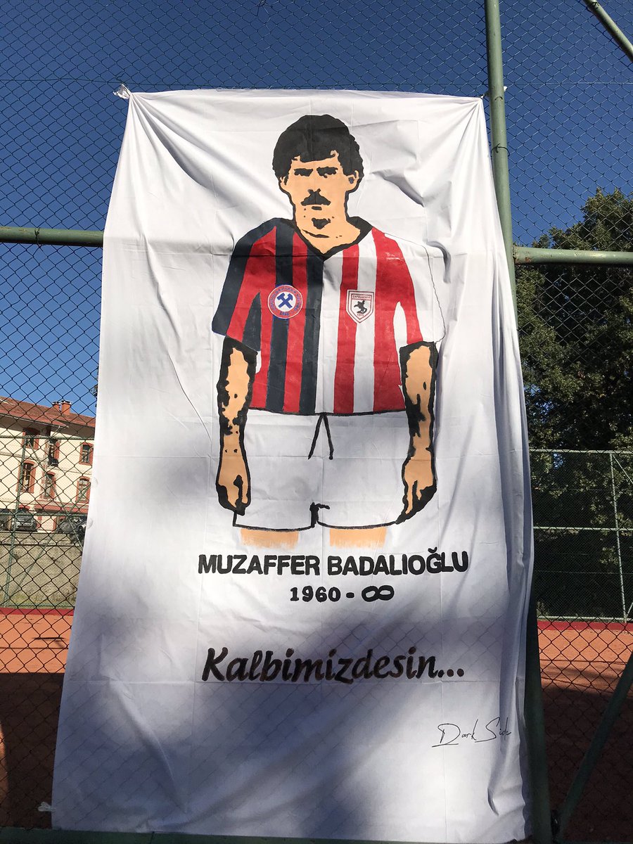 Muzaffer ağabey için ölümüne oynayın. Başarılar!🏴
#Samsunspor