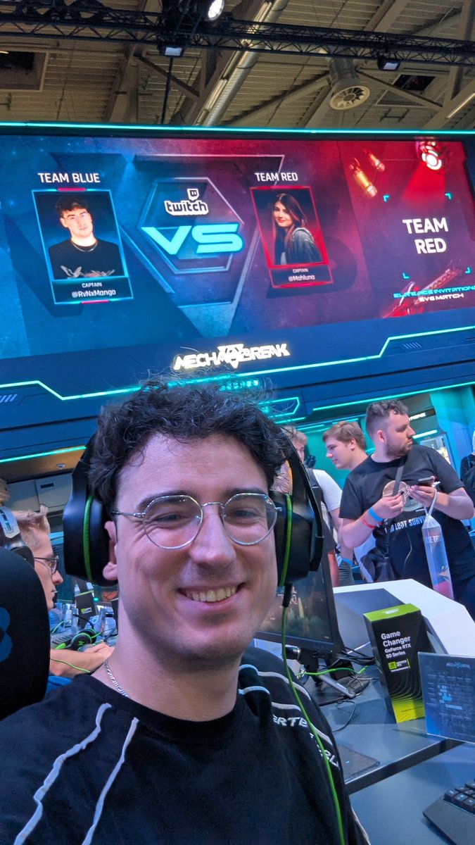 Monotone Frucht (@rvnxmango) on Twitter photo 🚨 ES IST ZEIT 🚨
Wir sind gleich live und bis 17 Uhr in Halle 7 Stand B050 bei <a href="/MechaBREAK/">Mecha BREAK</a>, kommt vorbei, spielt mit oder holt euch von Zuhause Twitch Drops fürs zugucken ab, genau hier:
Twitch.tv/vnxmango
#Werbung #ElitePilotOnStage #MechaBREAKGamescom #MechaBREAK 🚨 ES IST ZEIT 🚨
Wir sind gleich live und bis 17 Uhr in Halle 7 Stand B050 bei <a href="/MechaBREAK/">Mecha BREAK</a>, kommt vorbei, spielt mit oder holt euch von Zuhause Twitch Drops fürs zugucken ab, genau hier:
Twitch.tv/vnxmango
#Werbung #ElitePilotOnStage #MechaBREAKGamescom #MechaBREAK