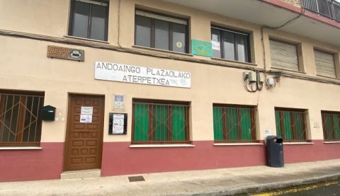Erromesen aterpetxea itxita egongo da obrak direla eta irailaren 1era arte.

El albergue de las y los peregrinos permanecerá cerrado por obras hasta el 1 de septiembre.

➡️ labur.eus/r0o71tzp

#Andoain #andoainbizitzeko