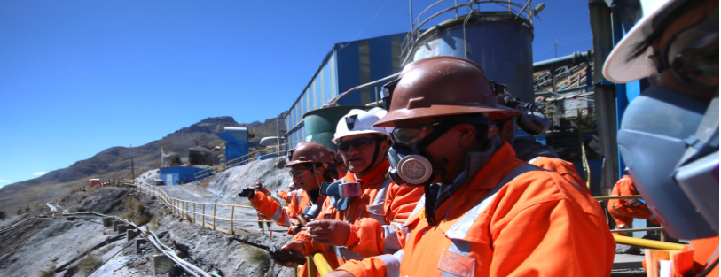 Mining Press | EnerNews (@miningpress) on Twitter photo Mining Press | El empleo minero en Perú dinamiza la economía nacional
go.shr.lc/41U3euC
<a href="/MinemPeru/">Ministerio de Energía y Minas</a> Mining Press | El empleo minero en Perú dinamiza la economía nacional
go.shr.lc/41U3euC
<a href="/MinemPeru/">Ministerio de Energía y Minas</a>