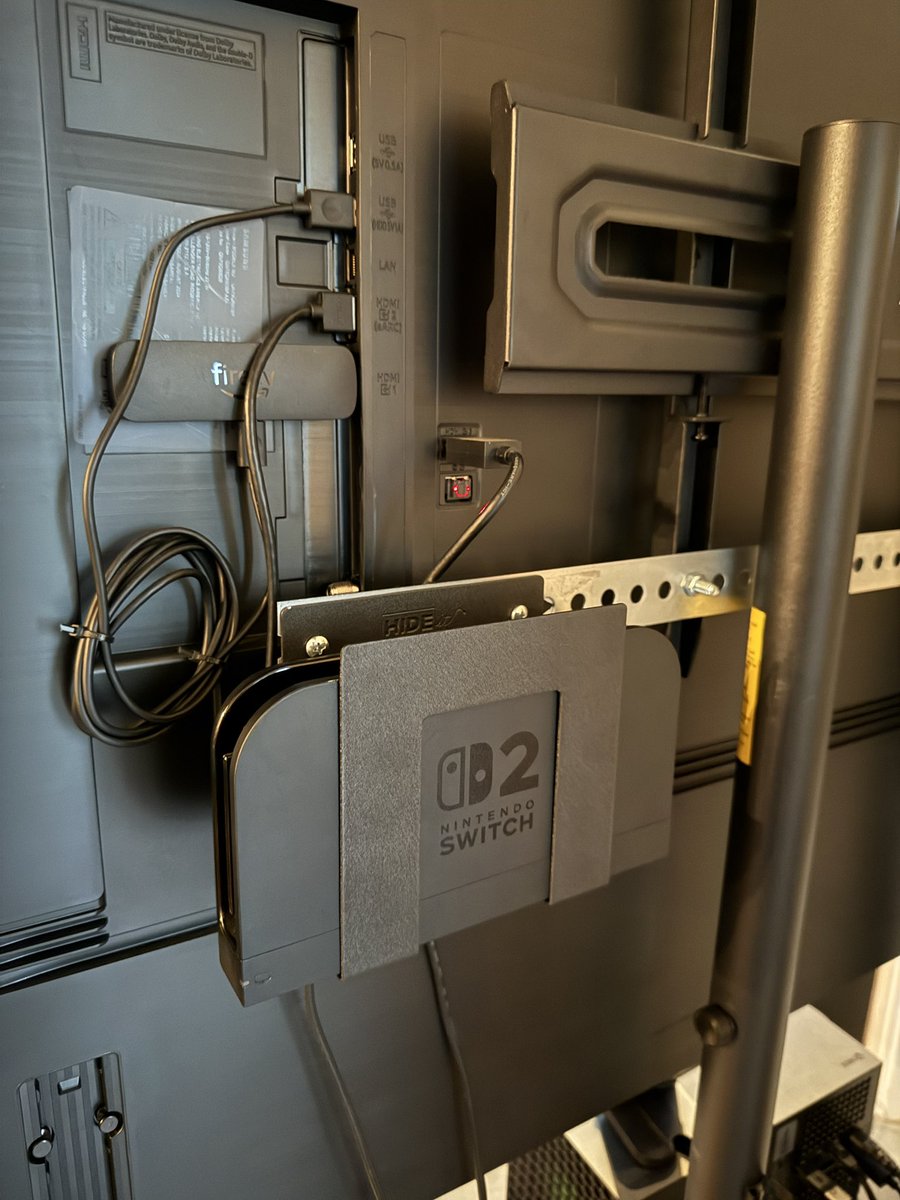 DannyOHKOs's tweet image. All of the TVs in my house are on carts - yes including the 75” and the 55” - we don’t really have a living room as much as we have a home office with some recliners 😅

Well now the Switch Docks are mounted too! Extra dad doing extra dad stuff