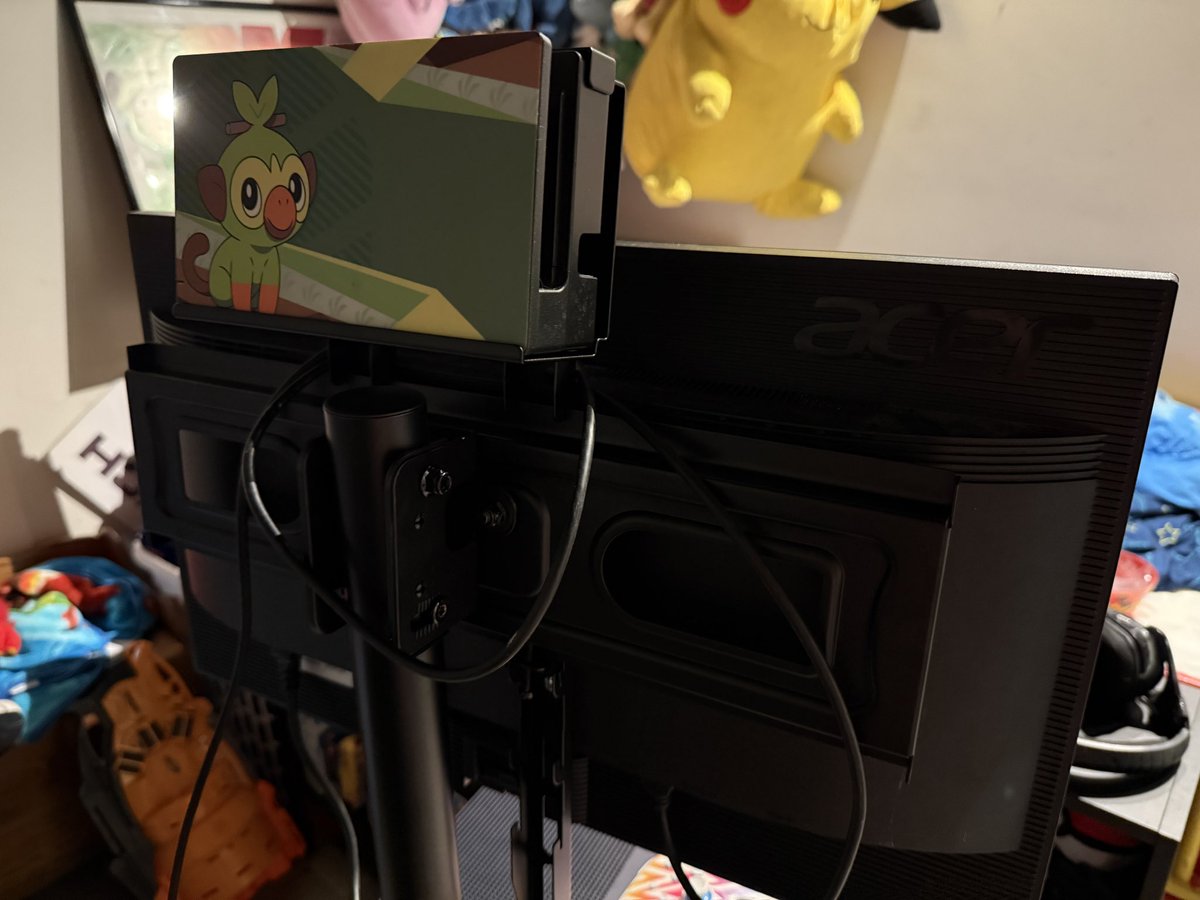 DannyOHKOs's tweet image. All of the TVs in my house are on carts - yes including the 75” and the 55” - we don’t really have a living room as much as we have a home office with some recliners 😅

Well now the Switch Docks are mounted too! Extra dad doing extra dad stuff