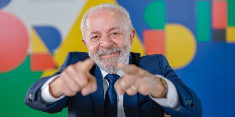 URGENTE!! Câmara acaba de aprovar a URGÊNCIA do projeto do Lula que isenta do Imposto de Renda de quem ganha até R$ 5.000,00 mensais e diminui o imposto de quem ganha até R$ 7.000,00!!

GRANDE DIA!! Vitória da esquerda e do povo!!

É o EFEITO LULA!!!