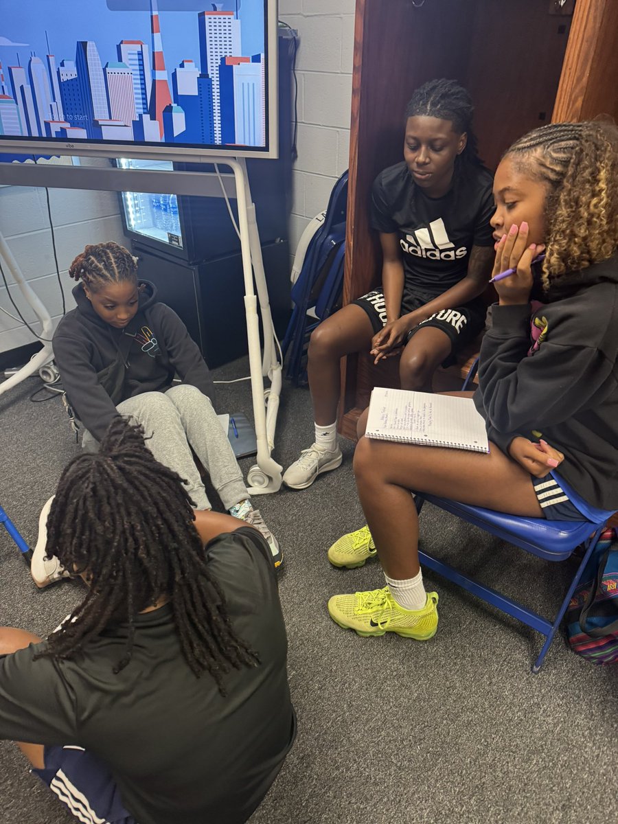 Lander Women's Basketball tweet media