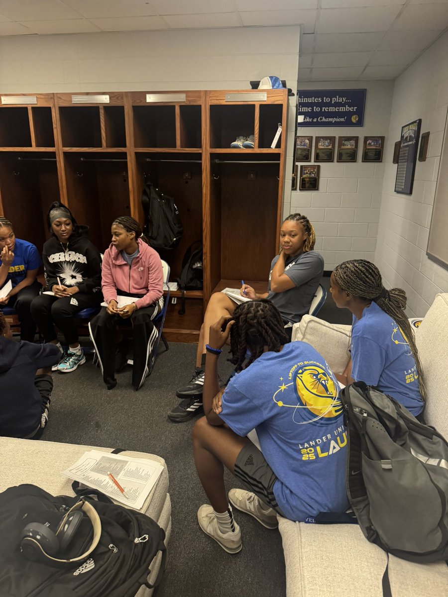 Lander Women's Basketball tweet media
