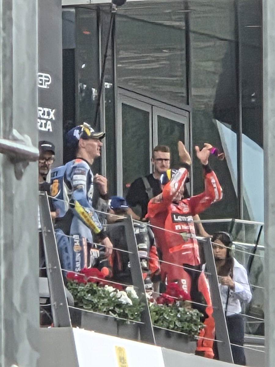 VladimirMosbah's tweet photo. Evo malo slika od nedelje #MotoGP #AustrianGP #lap76 https://t.co/MVBejPnT6r