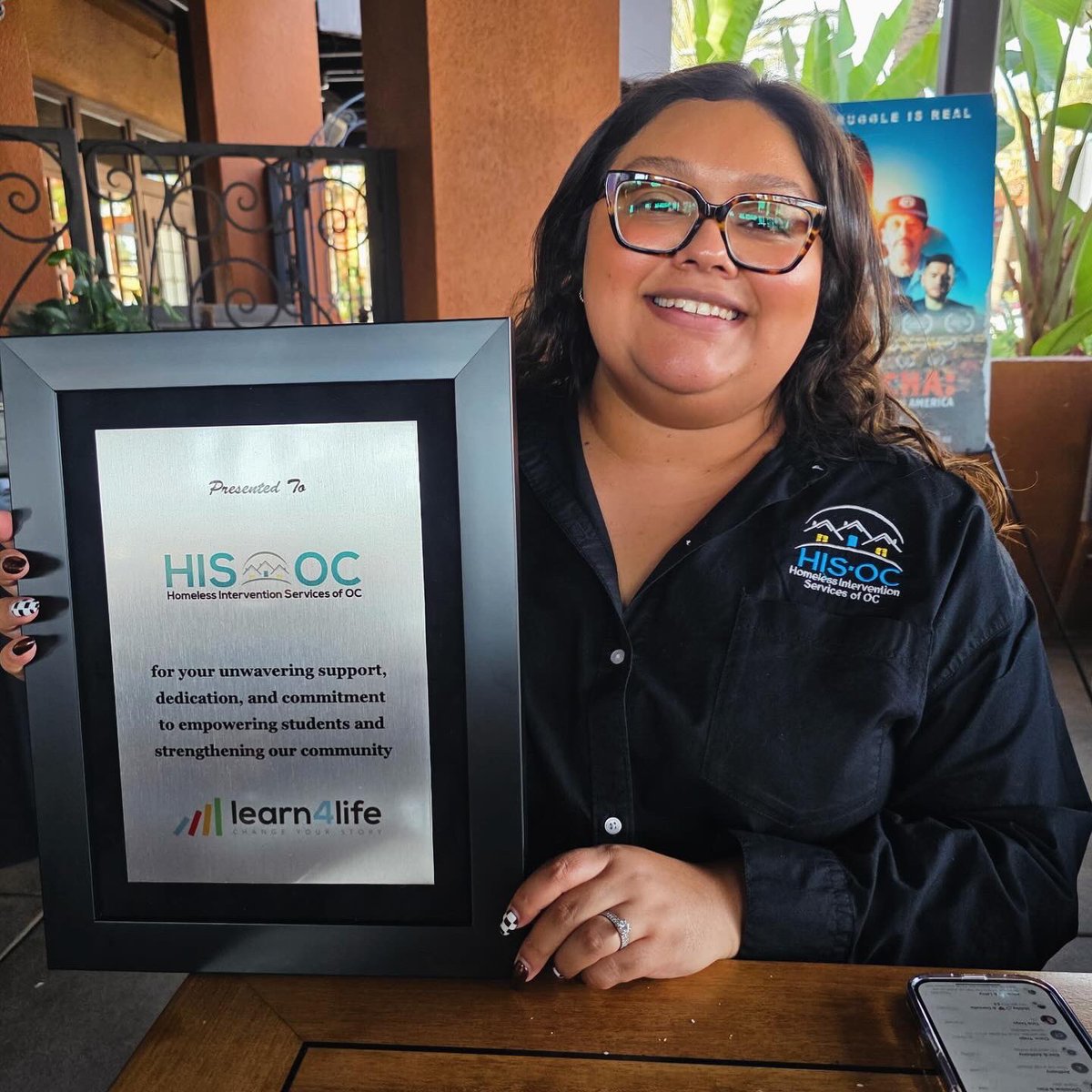 Homeless_Int_OC's tweet image. Honored to receive a plaque from @Learn4Life recognizing HIS-OC’s work to support students &amp;amp; strengthen communities. Every child deserves a chance—some schools meet them where they are, no matter their past. 💙 #HISOC #EducationForAll #CommunitySupport