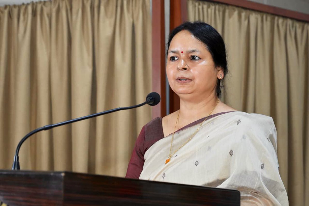 महिला, बाल विकास एवं सामाजिक सुरक्षा विभाग, अन्तर्गत झारखण्ड महिला विकास समिति एवं समाज कल्याण निदेशालय, द्वारा न्यायिक अकादमी राँची में बाल विवाह मुक्त झारखण्ड विषय पर एक दिवसीय प्रशिक्षण सह कार्यशाला आयोजित की गई
1/3