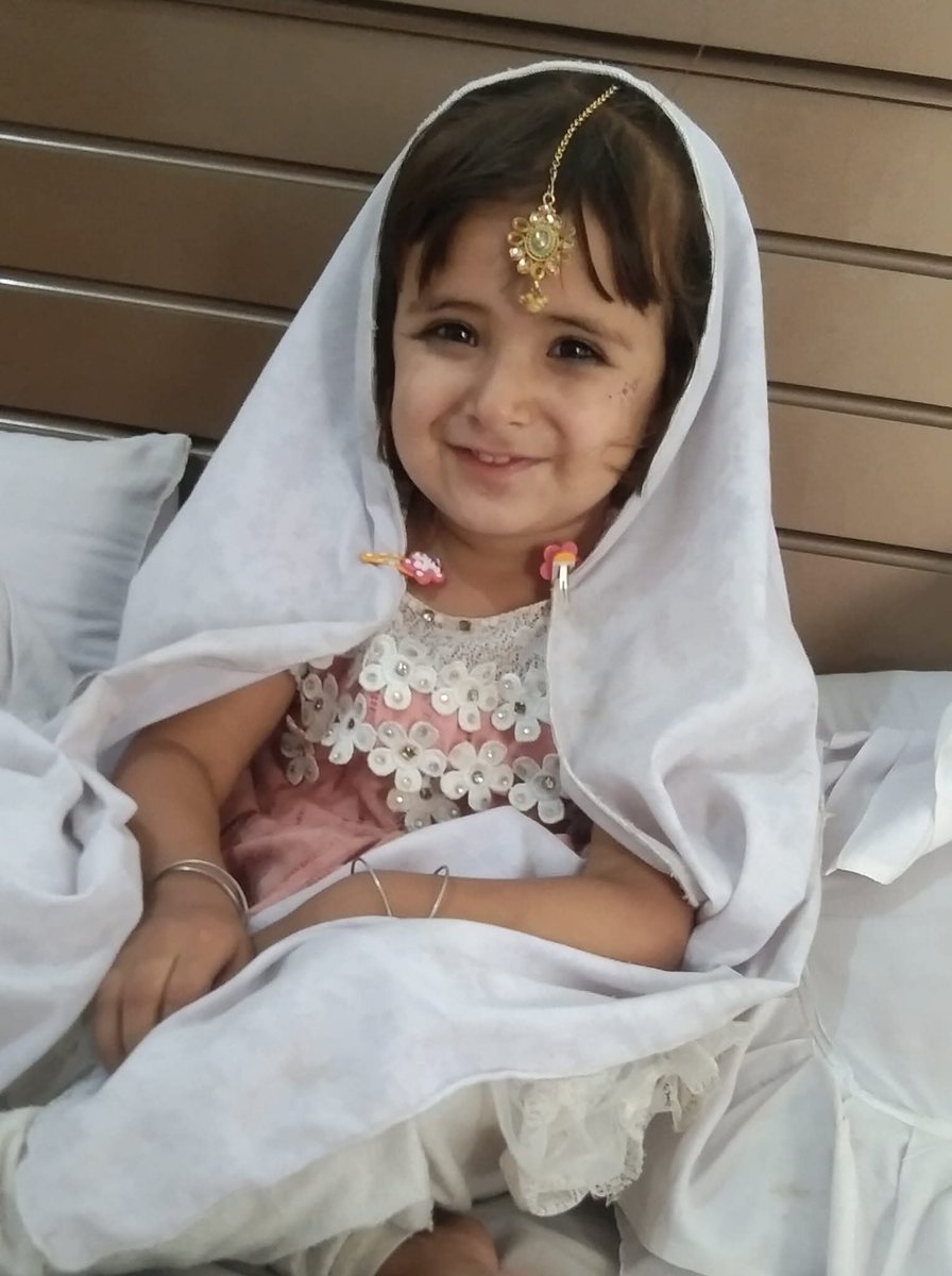 اُف اللہ ۔ یہ بچی ابھی تک لاپتہ ہے والد مکرم مولانا عبدالصمد صاحب نے درد دل سے پوسٹ کیا اللہ تعالیٰ آسانی فرمائے

#JUI4FloodVictims