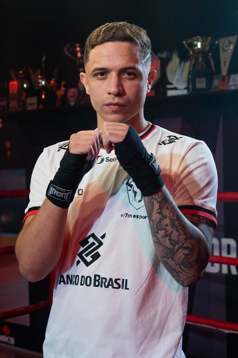 cauansete_'s tweet image. 👑 O Rei chegou a um novo reino, pronto para encarar um novo desafio.
É hora de fazer história e honrar essa camisa como nunca antes!🤘🏼@w7mesports
