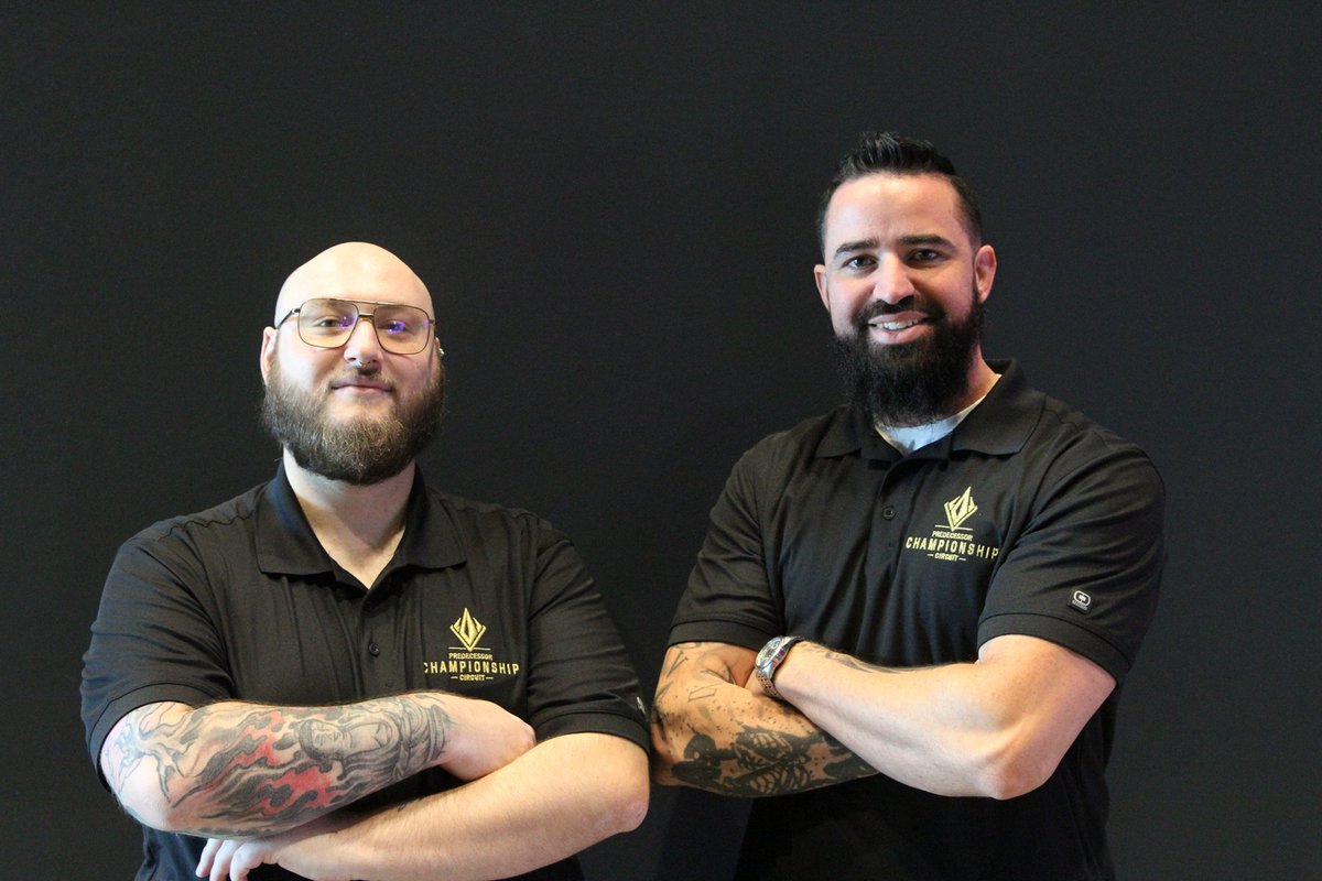 RITTERRIFFIC's tweet image. HOOOOLLLLYYYY, This picture of us from the Gazoo LAN by DenimDavid is actually 🔥🔥🔥.