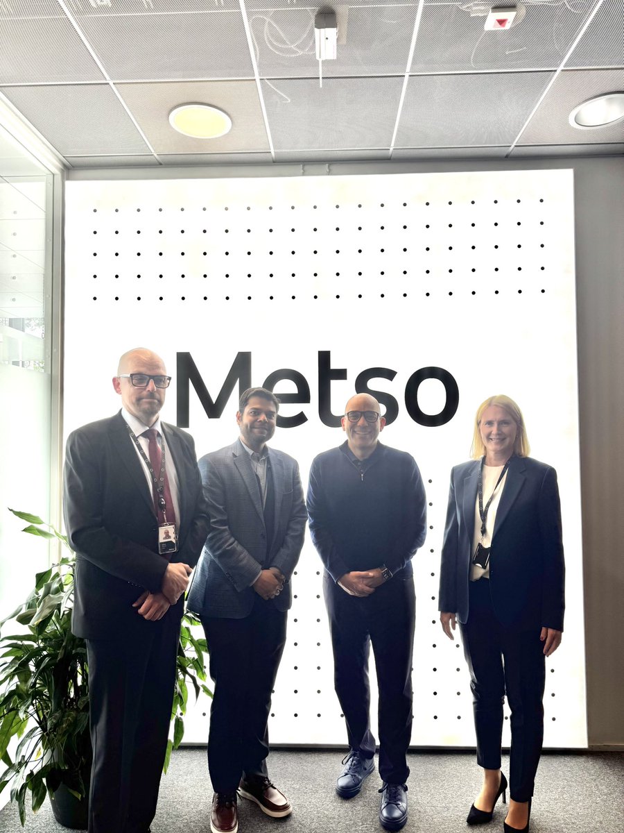 𝘾𝙝𝙧𝙞𝙨𝙩𝙤𝙥𝙝𝙚𝙧𝙎𝙠𝙚𝙚𝙩𝙚 tweet media