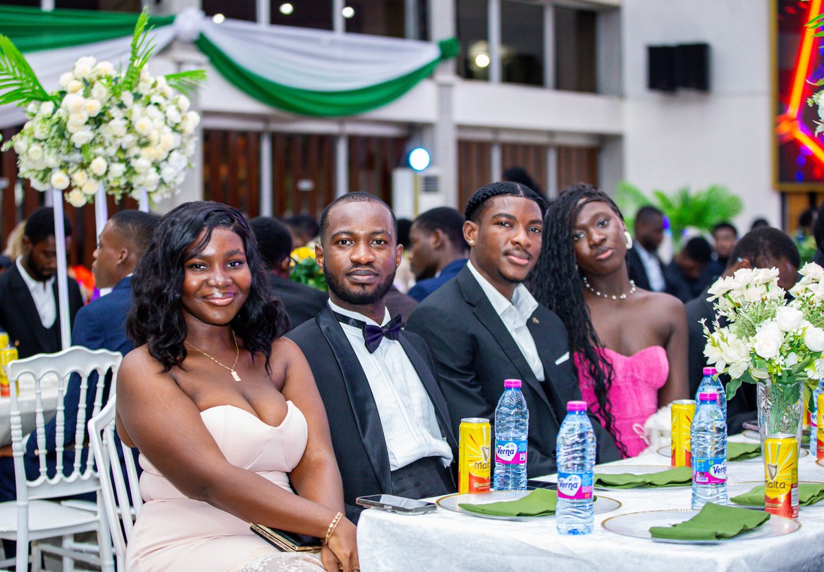 compengKNUST's tweet image. 📍Exactly a week ago, we came together for the 𝐓𝐖𝐄𝐄𝐊 𝐁𝐚𝐥𝐥.

And yes, Computer and Biomedical Engineering does have its fair share of beautiful ladies and handsome gentlemen.

Here are some highlights from the night.

#TWEEK2025