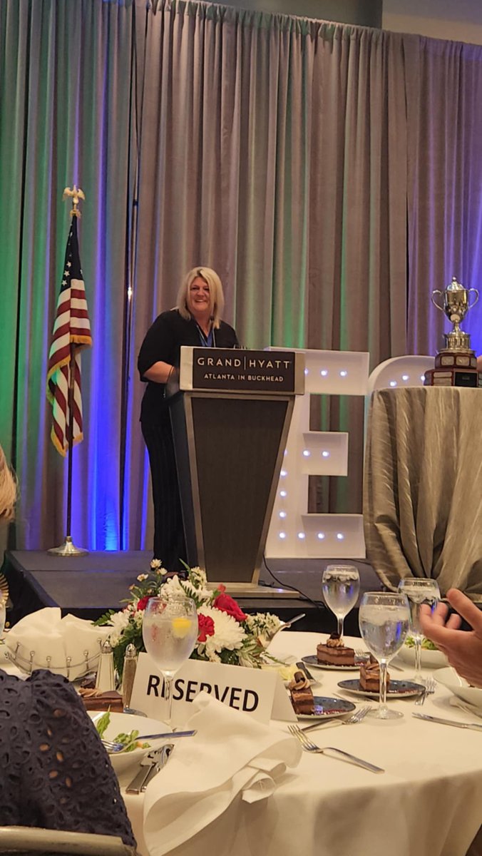 Bay_BIA's tweet photo. 🌟 BIG NEWS from AMC! 🌟

Please join us in congratulating our very own Stacy Roberts, Executive Officer of BBIA, on being honored with the NAHB Small Office of the Year Award today at the Association Management Conference! 🏆✨ https://t.co/Oy7lOQociU