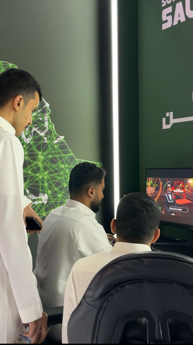 اليوم رابع أيام وجودنا في #EsportsWorldCup برعاية <a href="/TrueGaming/">ترو جيمنج</a>. 

حظينا بثلاث ايام تجارب جميلة. قابلنا فيها ناس طيبة و اعطونا ارائهم واقتراحاتهم للعبة Private Eye: The Young Heir.

الي ما لحق يزورنا لا يفوتكم!!📢📢

Wishlist Private Eye: store.steampowered.com/app/2985760/Pr…