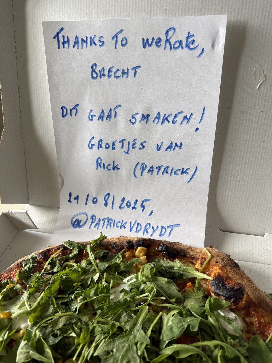 patrickvdrydt's tweet image. Time to enjoy the pizza I ve won yesterday during the awesome ama  with Bart from EstateX  #esx  #estateX  and  weRate #weRate  .  Good work guys and a big thank you for the pizza !!  Cheers Brecht 🍕🍕🍕