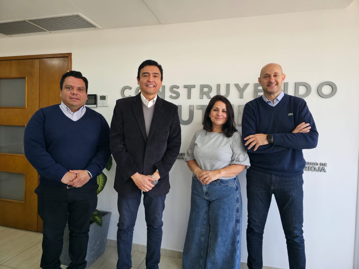 🤝 Mantuvimos una reunión de trabajo con Alejandro Dzembrovsky (Country Manager Argentina) y Gabriela Brizuela (People &amp; Culture Global Manager) de Tsoft, una empresa que ya confió en +100 talentos riojanos.
👉 Orgullo local que impulsa innovación global. <a href="/GobDeLaRioja/">Gobierno de La Rioja</a>
