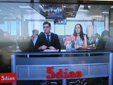 📺Jueves de TBT

😃Lindos recuerdos, este con la preciosa <a href="/yerutree/">Yeruti Salcedo</a> en <a href="/5diasPY/">5Días</a>. Horrores sufrían los y las productoreas conmigo!. Gracias por el aguante que me hacían, en especial Mariel y a los dueños del medio