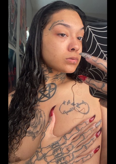 Watch REBELLIOUS🧙🏽‍♀️🔮⚡️🪄's leaked NSFW photo on TwXstars