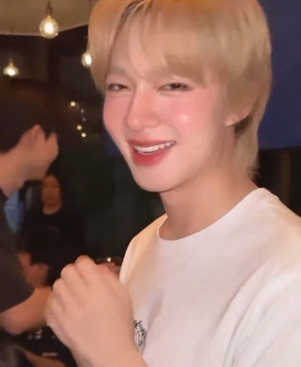 ตัวจริงมาแล้วหรอ แย่งซีนทุกคนมาก😏💖

#ZeeNuNew
