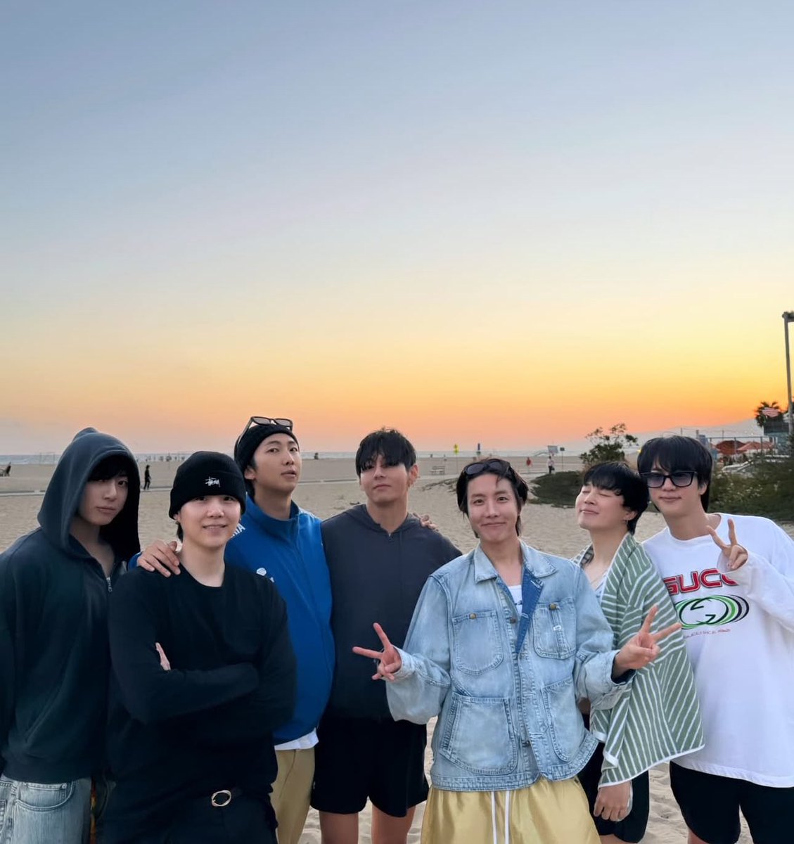 sugamimi_'s tweet photo. MY OT7 https://t.co/nxBBsCMLYw