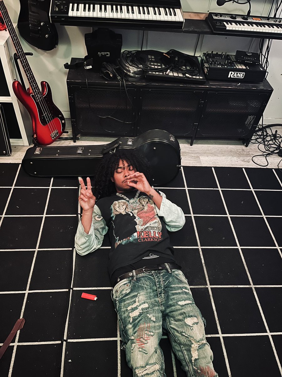 ACFOURTYEIGHT's tweet image. 🎈 25 years of f*¢кєяу #48day