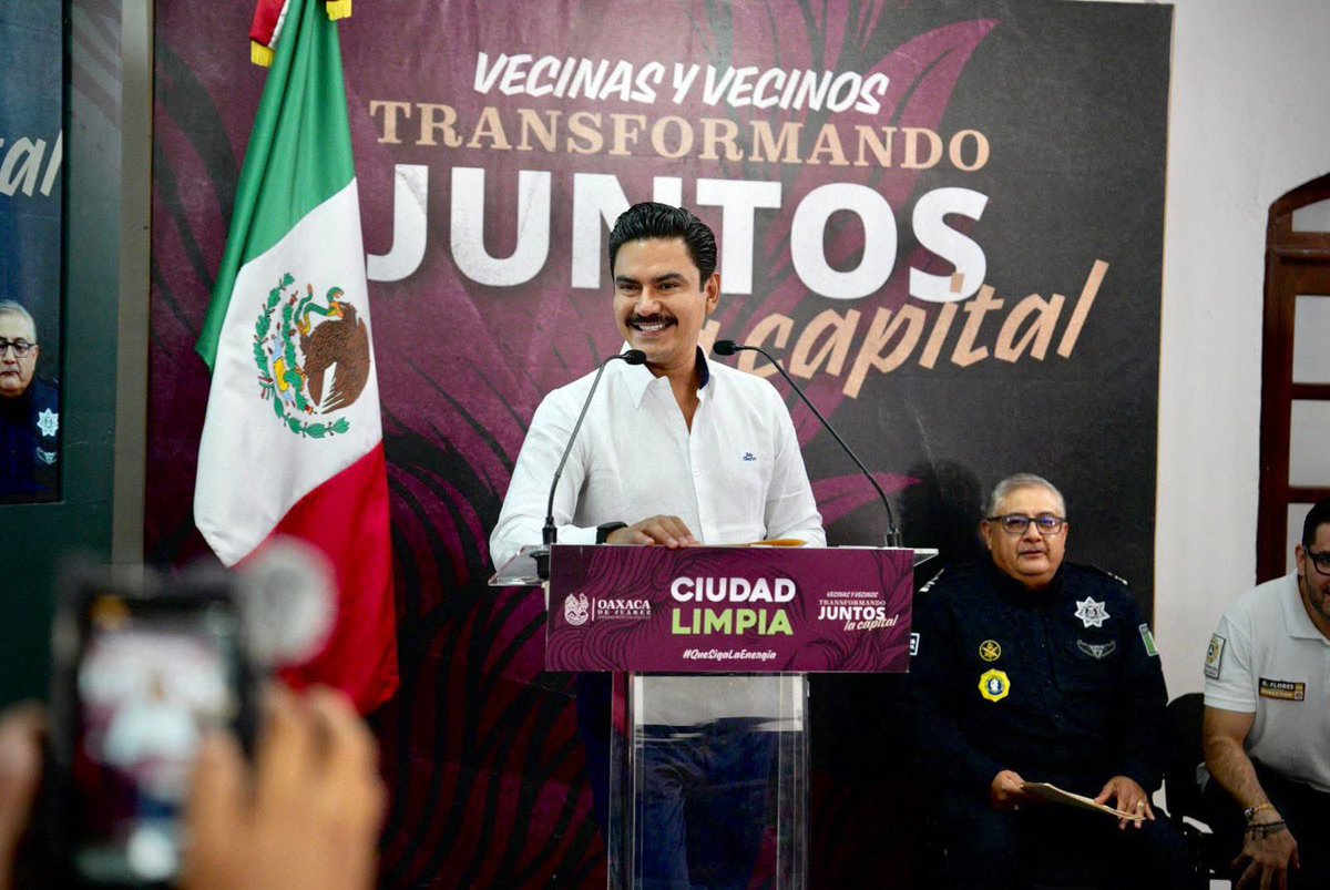 #Oaxaca capital se alista para alta participación en consulta de #RevocacióndeMandato

El edil Raymundo Chagoya respalda el ejercicio democrático y asegura que la ciudadanía definirá la continuidad del gobernador Salomón Jara. elposteo.online/oaxaca-capital…