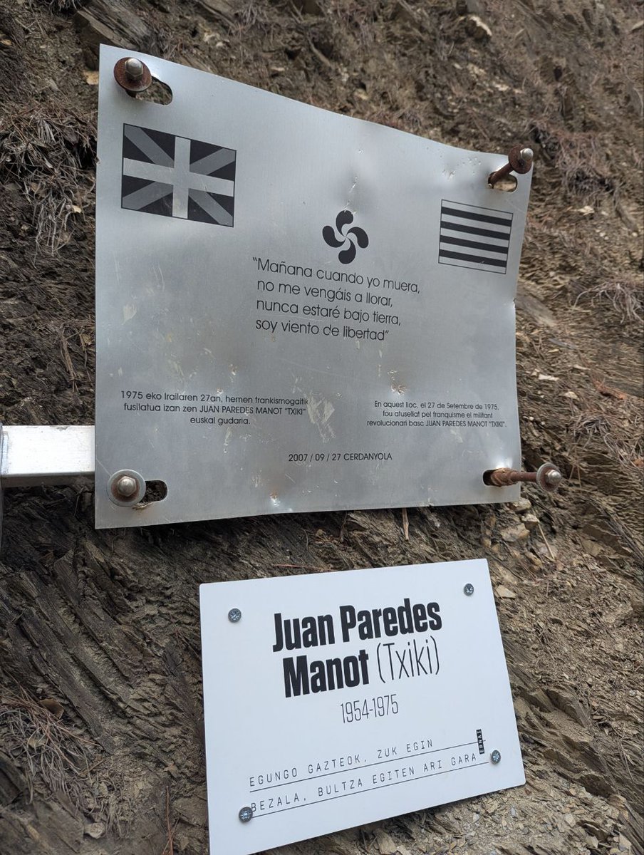 Mentre el PNV retira una pancarta de Txiki i Otaegi a Zarautz, les joves revolucionàries d'<a href="/ernaigazte/">Ernai</a> es desplacen fins a Cerdanyola per retre'ls homenatge en el 50è aniversari del seu assassinat a mans del franquisme.
Gora Txiki eta gora gazte iraultzaileak!
#VentDeLlibertat