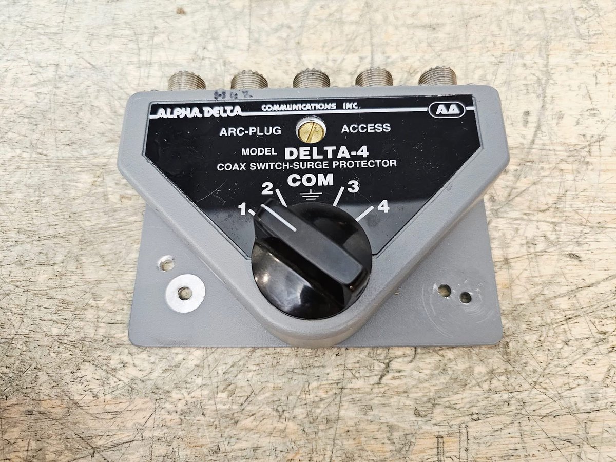 IosSupply's tweet image. Alpha Delta 4 Position Coax Antenna Switch UHF.

#AlphaDelta #CoaxSwitch #AntennaSwitch #HamRadio #AmateurRadio #UHF #4PositionSwitch #RadioAccessory #HamGear #AlphaDeltaSwitch #eBayListing