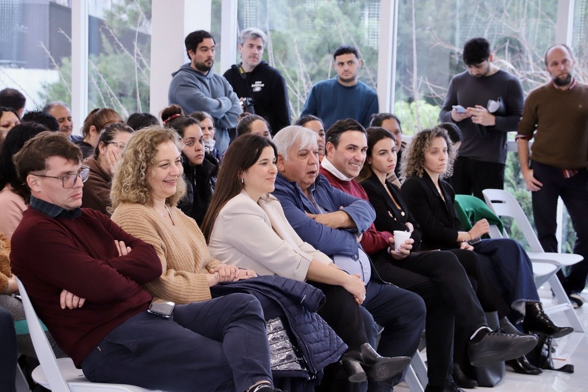 🤝Participamos del encuentro “Innovación y vinculaciones para el fortalecimiento cooperativo” en la <a href="/UNAJ_oficial/">UNAJ</a>  organizado por <a href="/IpacProvincia/">IPACProvincia</a> . Compartimos la experiencia del OPISU junto a 239 cooperativas en obras y programas que transforman los barrios.