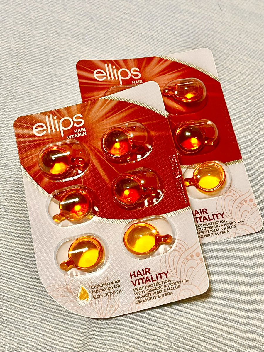 QO5lZhnf0ev10p7's tweet photo. #elips #ヘアオイル
30超えてから、髪の毛気にするようになったから、その頃から使ってるヘアオイル、エリップス使ってる✨
髪に良いビタミンが入ったオイルを周1〜2使ってるから髪の毛サラサラ https://t.co/WeH60D1pgd